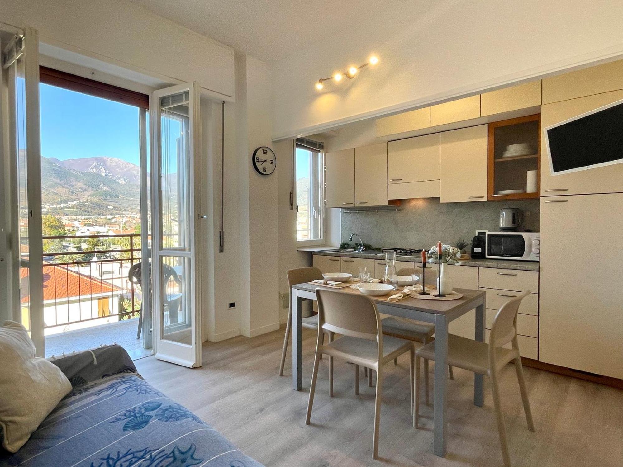 150Mt Dal Mare Monolocale In Centro Con Vista Aperta, Wi-Fi E A/C Apartment โลอาโน ภายนอก รูปภาพ