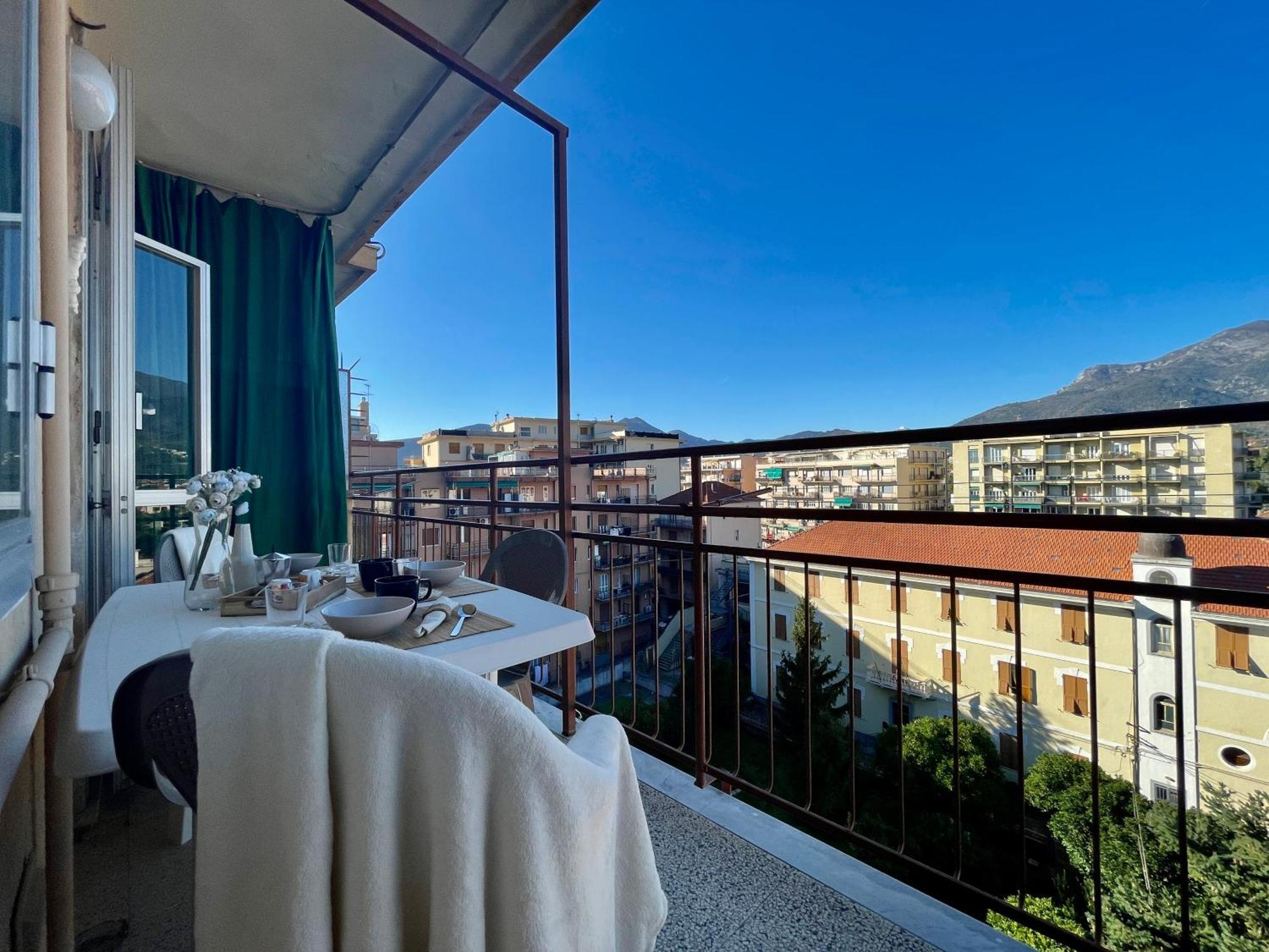 150Mt Dal Mare Monolocale In Centro Con Vista Aperta, Wi-Fi E A/C Apartment โลอาโน ภายนอก รูปภาพ