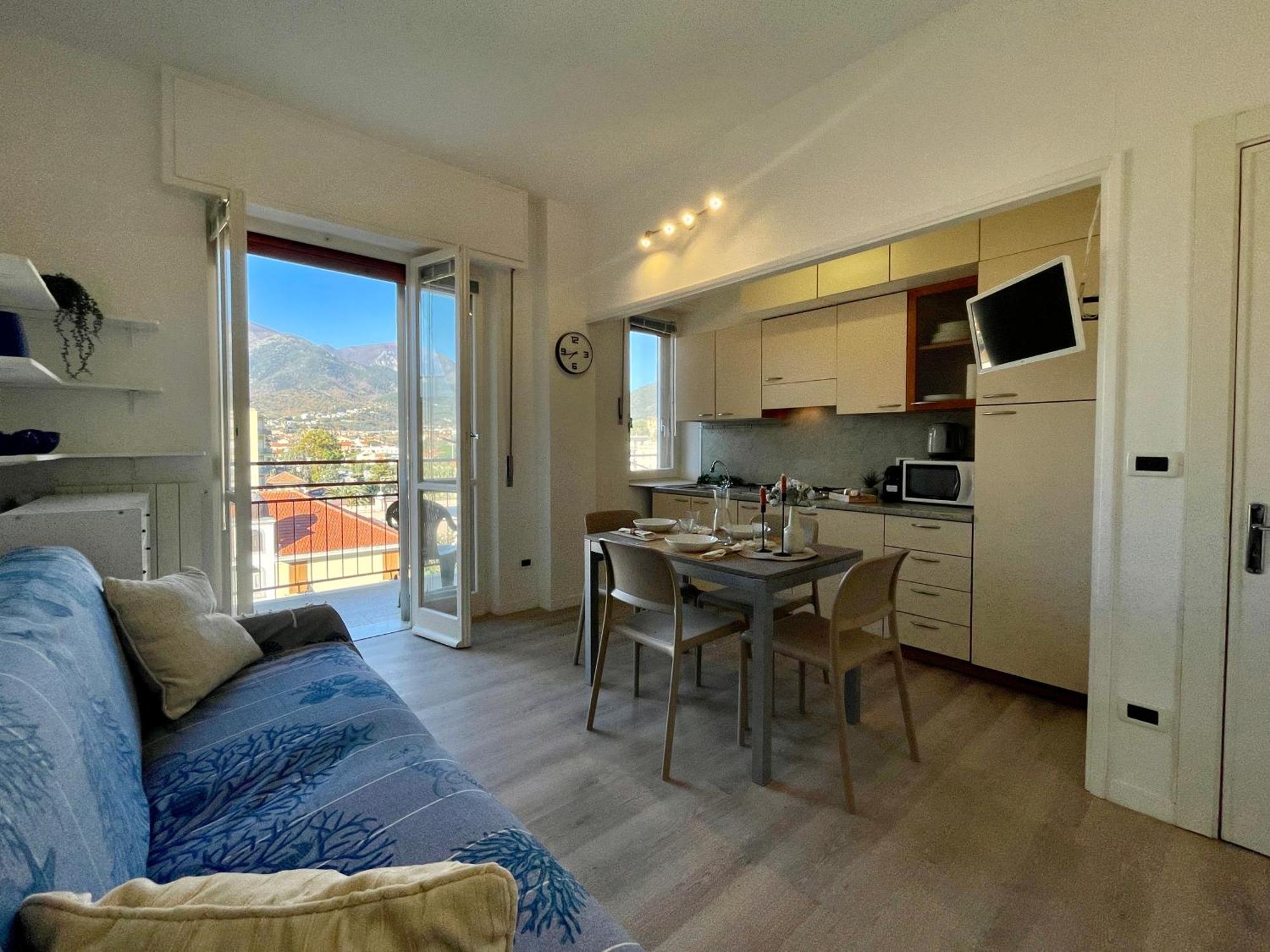 150Mt Dal Mare Monolocale In Centro Con Vista Aperta, Wi-Fi E A/C Apartment โลอาโน ภายนอก รูปภาพ